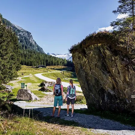 Ottilia 5 - Inklusive Nationalpark Sommercard شقة Neukirchen am Großvenediger